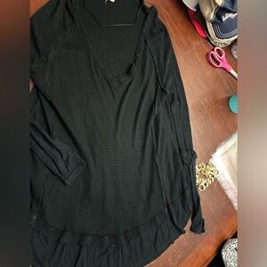 Free people black v neck waffle mini dress medium hi low 2 textured top Laguna